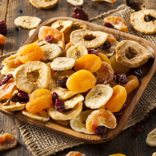 https://www.escoffier.edu/wp-content/uploads/you-can-make-dried-fruit-to-add-to-trail-mix-at-home-with-the-use-of-an-_1028_40061507_1_14110396_500.jpg